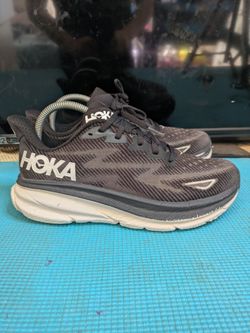 Size 9B  - Hoka One One HOKA Clifton 9 Black White Womens