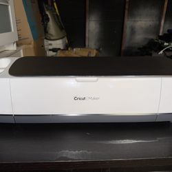Cricut Maker
