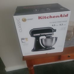 Kitchen Aide Stand Mixer Classic Mixer