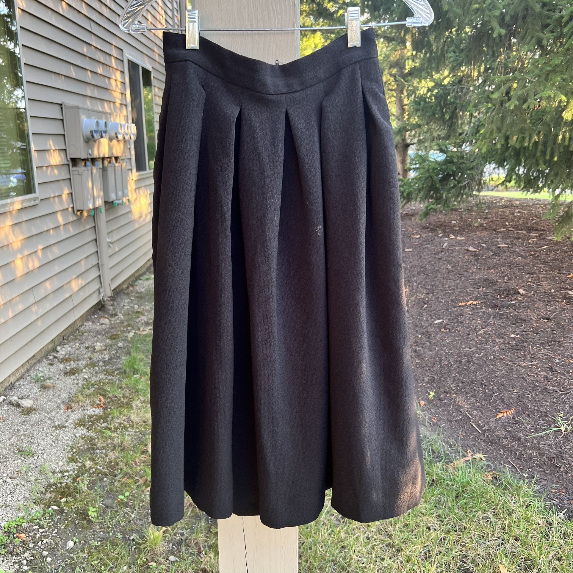 H&M Pleated Black Skirt