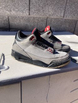 Jordan 3 “Stealth”