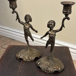 Beautiful Pair Of Candle Holders Cherubs Bronze
