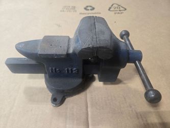 Small vise