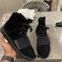 Adidas Yeezy Boost 750 “Triple Black”– 100% Authentic