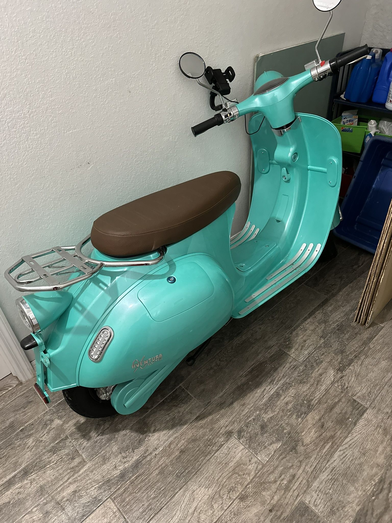 Aventura-X Lithium Scooters With 2 Lithium Batteries