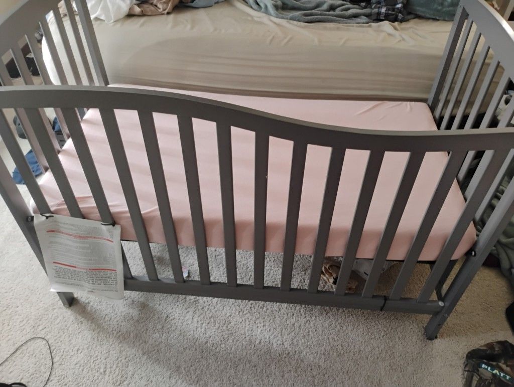 Crib, Grey , Dream On