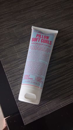 Brand New Pillow Soft Curls $15 FIRM