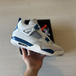 Nike Air Jordan Retro 4 Military Blue Size 10.5