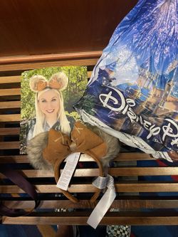 Ahsoka Tano Ashley Eckstein Photograph Signature And Ewok Ears