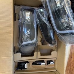 03-06 Sierra/ Yukon Denali Headlights
