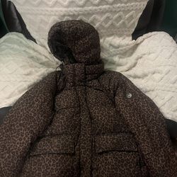 Michael Kors Women’s Quilted Hooded Reversible Puffer Jacket Leopard Cheetah Print 