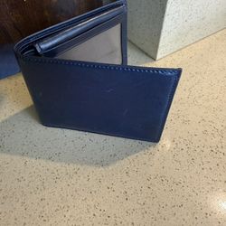 Boca 1911 Italian Made Navy Blue Leather Men’s Bifold Wallet