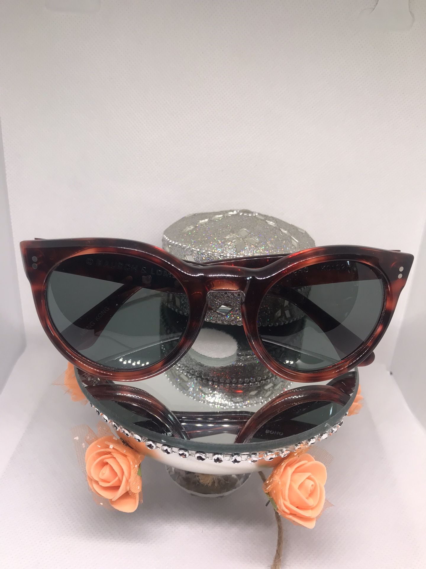 Vintage 1990’s DKNY sunglasses Vintage 90 main image 3