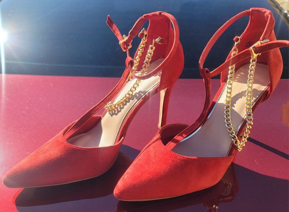 Brand New Women Red Heels Size 7.5