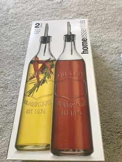 2 piece glassware Oil and Vinegar Cruets