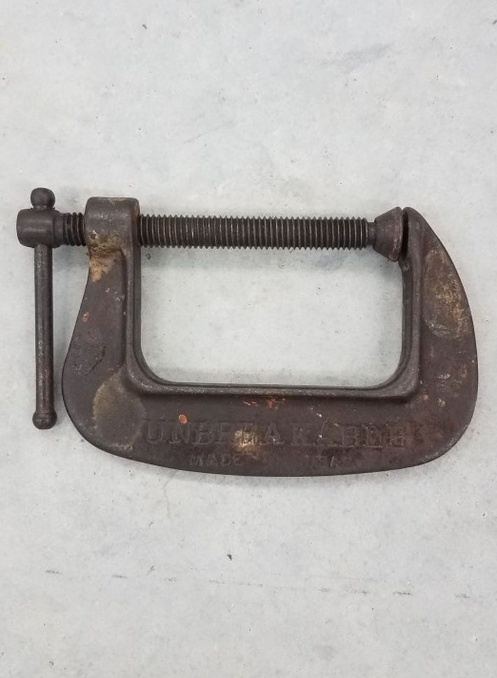 Vintage Unbreakable Malleable Iron 3" C Clamp
