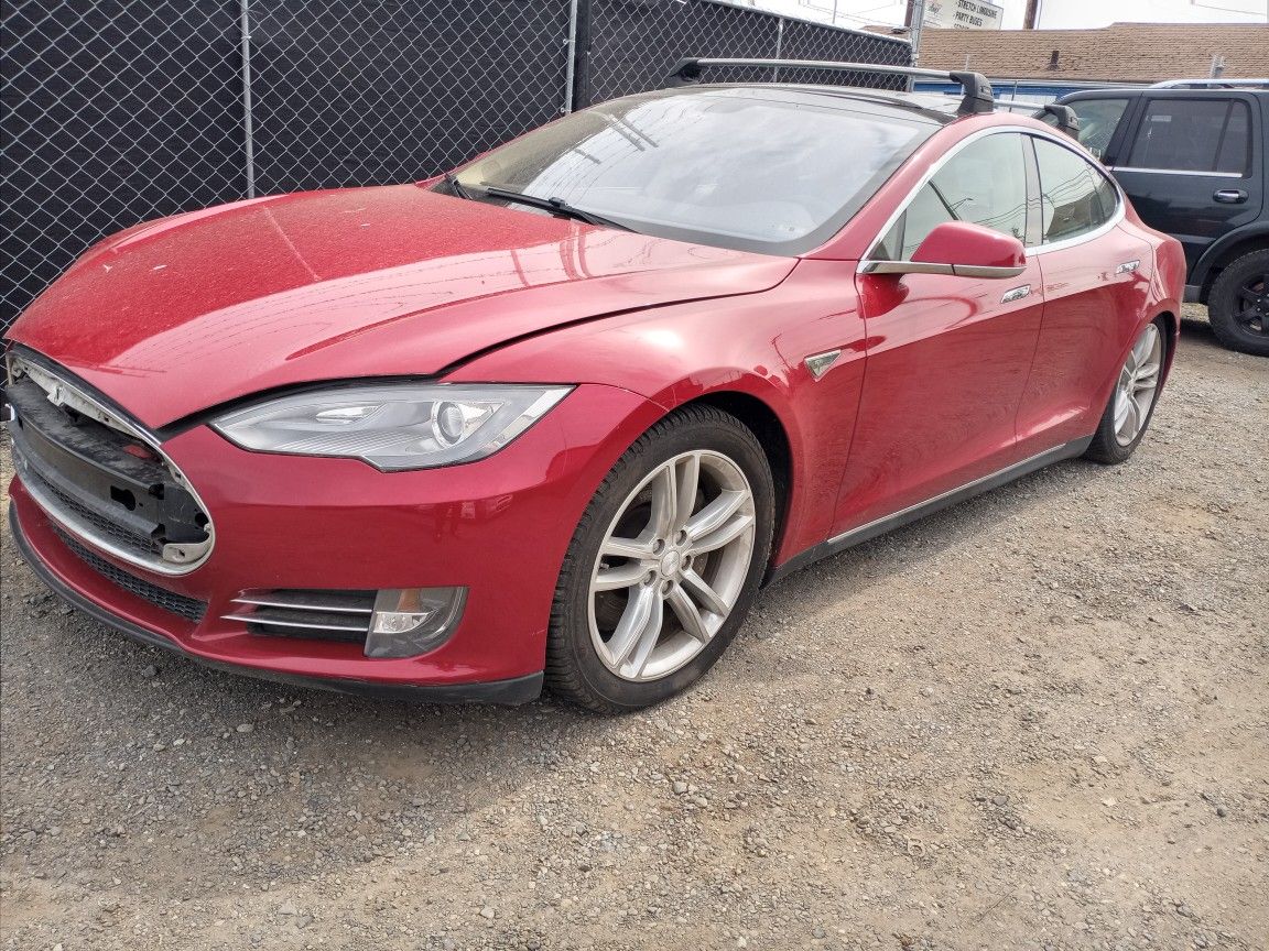 2013 Tesla Model S