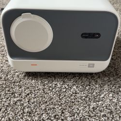 Yaber Projector