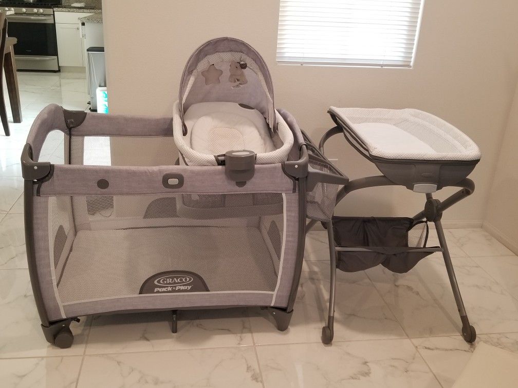 Graco play all in one