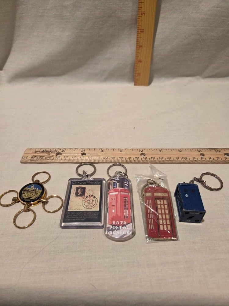 "England " key chains LOT OF 5