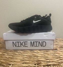 Nike Mind 002 Men’s Size 10