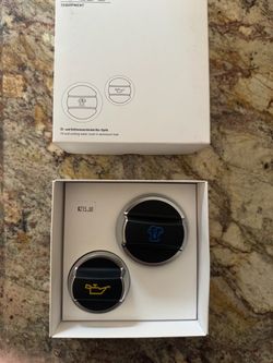 Porsche oil and coolant design caps