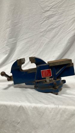 Pittsburgh 4” Swivel Base Bench Vise – Heavy Duty Cast Iron