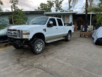 Ford F350 King Ranch Blown Motor.