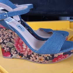 Jasmin Blue Denim Floral Platform Wedges (Size 7)