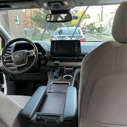 2021 Toyota Sienna