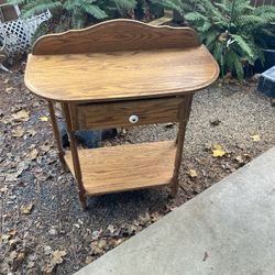 Solid Oak Side/entry Table