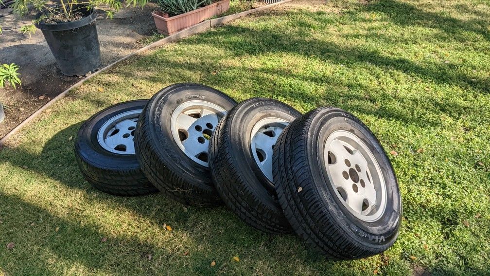 VW Vanagon Wheels and Tires