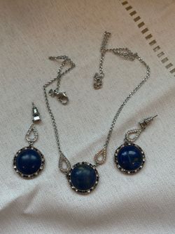 Swarovski necklace and earrings set