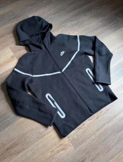 Back reflective Nike tech