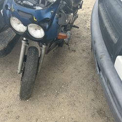 Yamaha Fzr 600