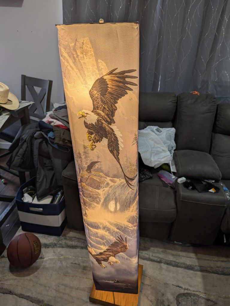 Tall Eagle Lamp From Bradford Exchange