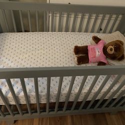 3-in-1 Convertible Crib with Toddler Bed Conversion Kit in Grey