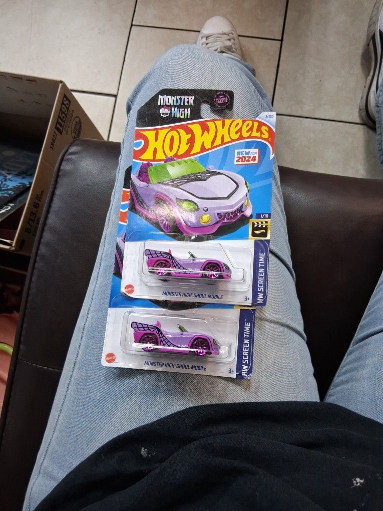 2024 Hot Wheels Screen Time Monster High Ghoul Mobile diecast car.