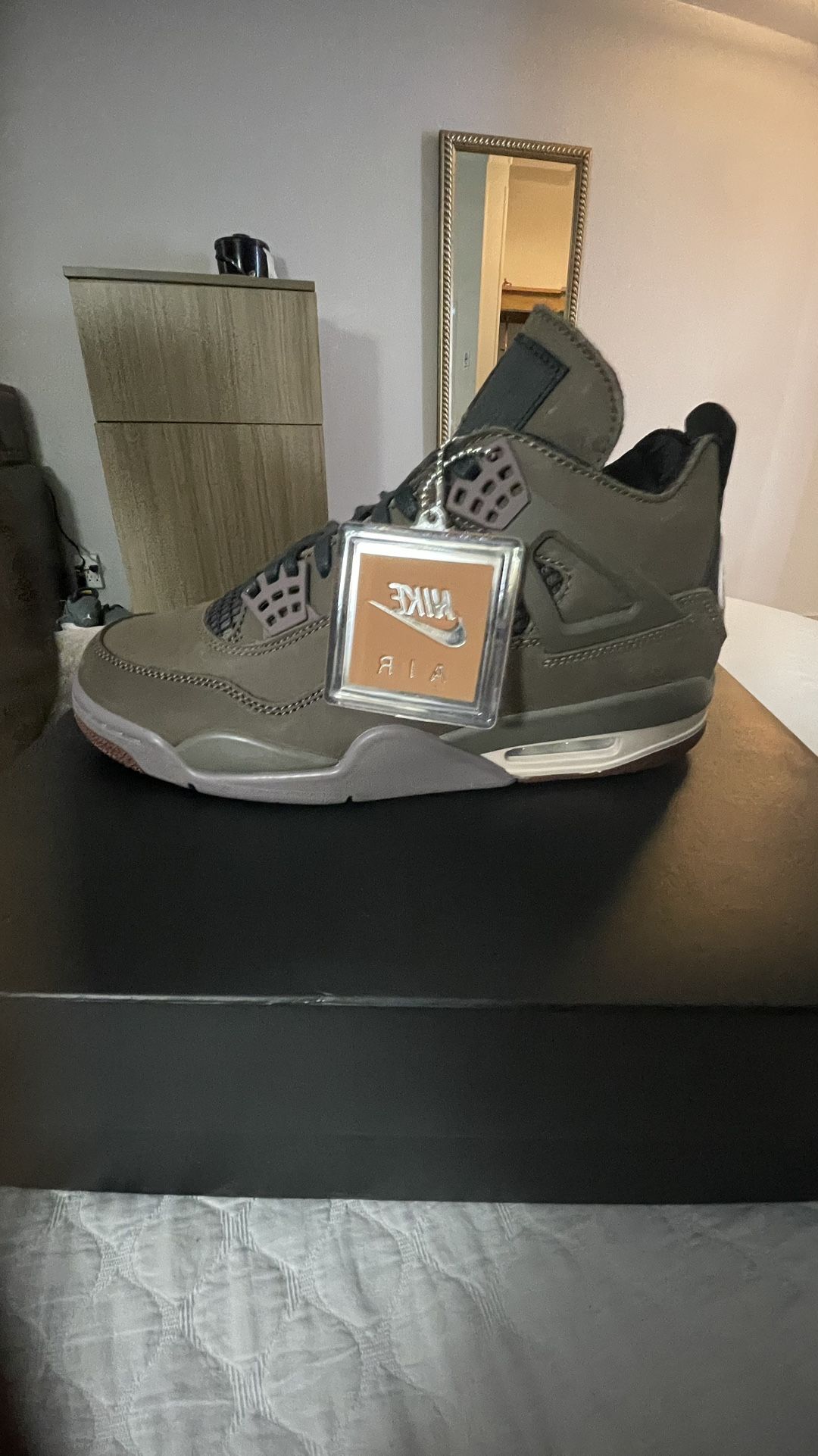 Jordan 4 dark mochas