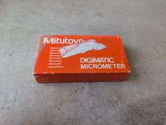 Mitutoyo Digimatic Micrometer 0-1" w/ Case