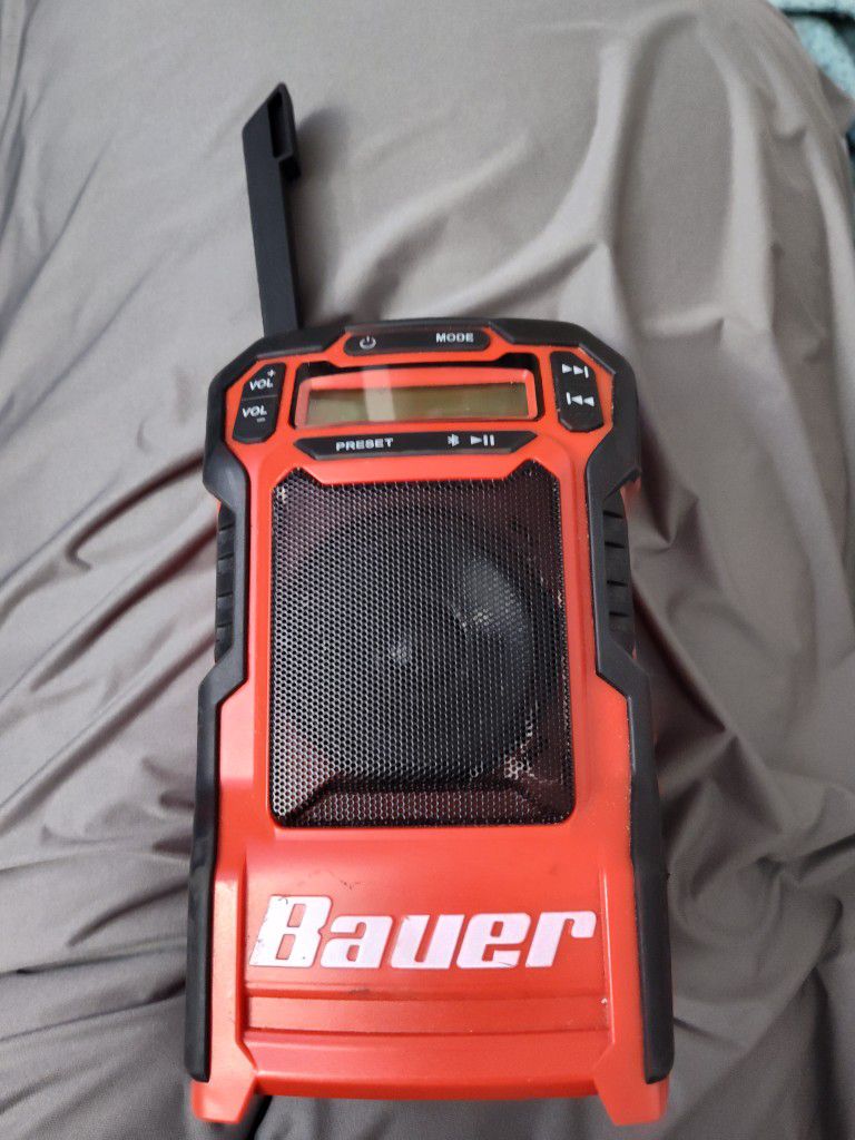 Bauer 20v Job site Radio 
