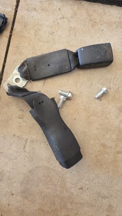 Camry Rear Seatbelts