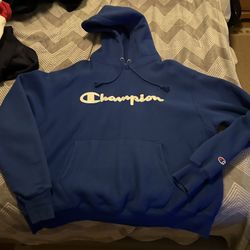 XL Champion Sweatshirt/Hoodie