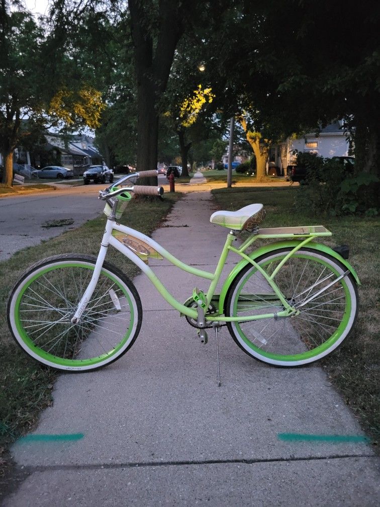 26" HUFFY PANAMA JACK BEACH CRUISER