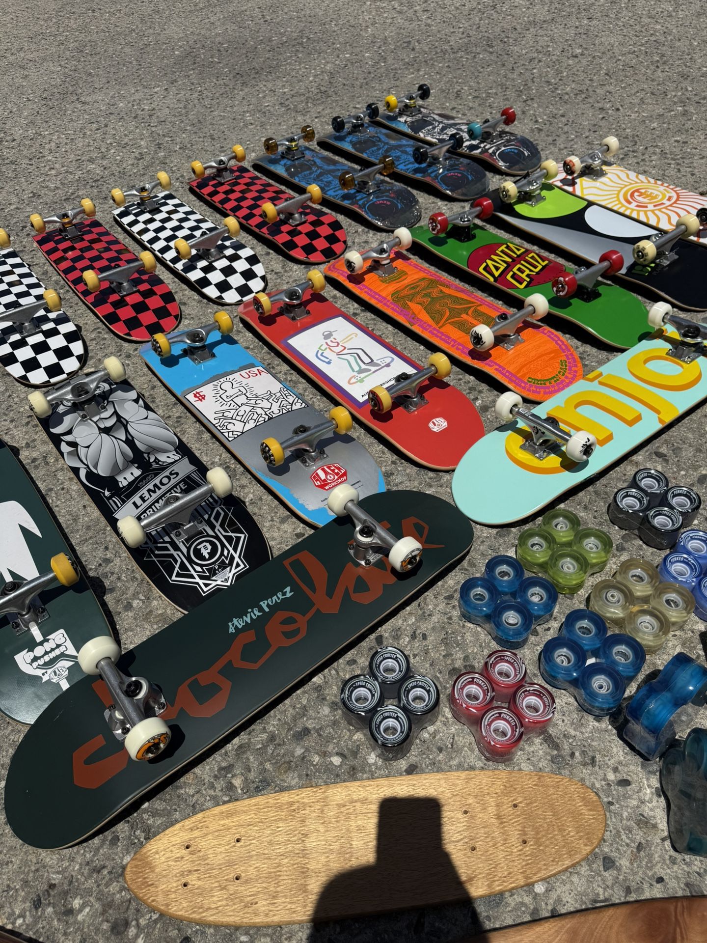 Skateboard Wheels Bearings Trucks Decks Grip