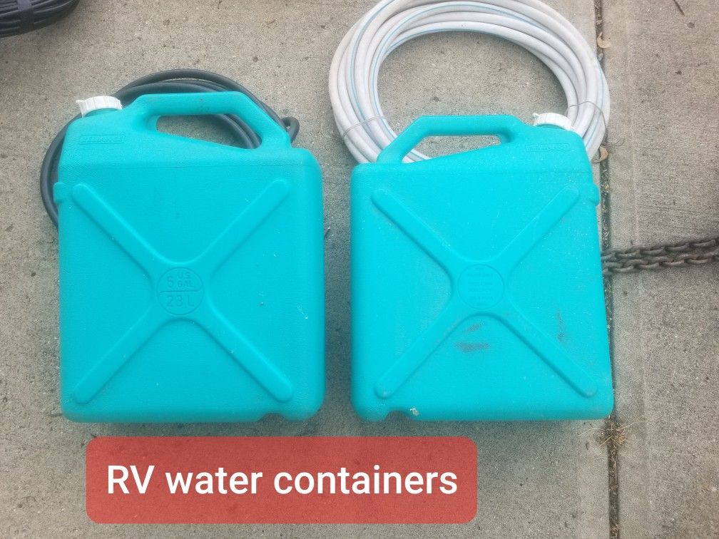 Rv water containers 10$ OBO
