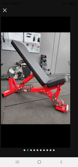 🔻 HEAVY DUTY COMMERCIAL GRADE SUPER SOLID  ADJUSTABLE BENCH THAT CAN INCLINE, DECLINE, FLAT AND MILITARY PRESS WITH WHEELS AND LEG PADS ( BRAND NEW )