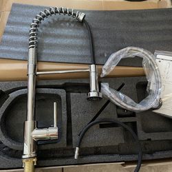 “Brand new” stainless steel kitchen faucet sink incl hot/cold hoses& Soap Dispenser Chrome