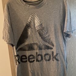 L Reebok T-Shirt
