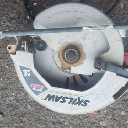 (WORKING) SKILSAW MODEL: 5587 15 AMP FOR SALE